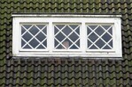 Dakkapel met oorspronkelijke roeden.
<br/>
Gert-Jan Lobbes, 2015
